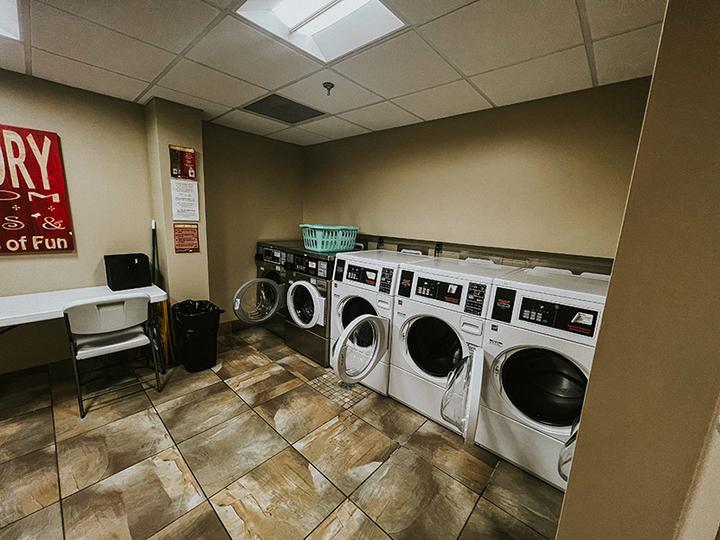 Skyberg laundry room