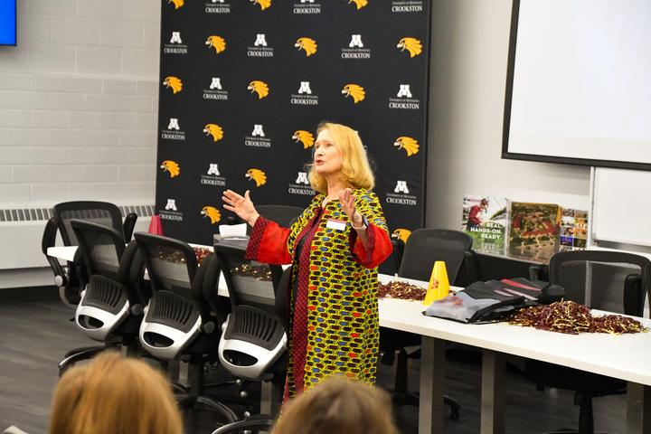 U of M Crookston Chancellor Mary Holz-Clause speaks to World Food Prize students